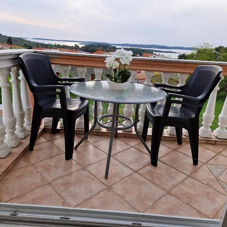 Apartment Vilic Pula Exterior photo